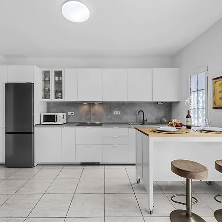 Apartment Oasis